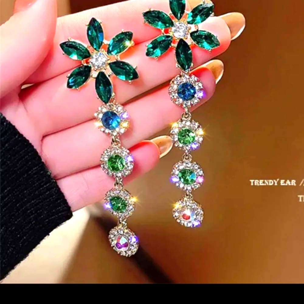 ÑEW Retro Long Tassel Earrings